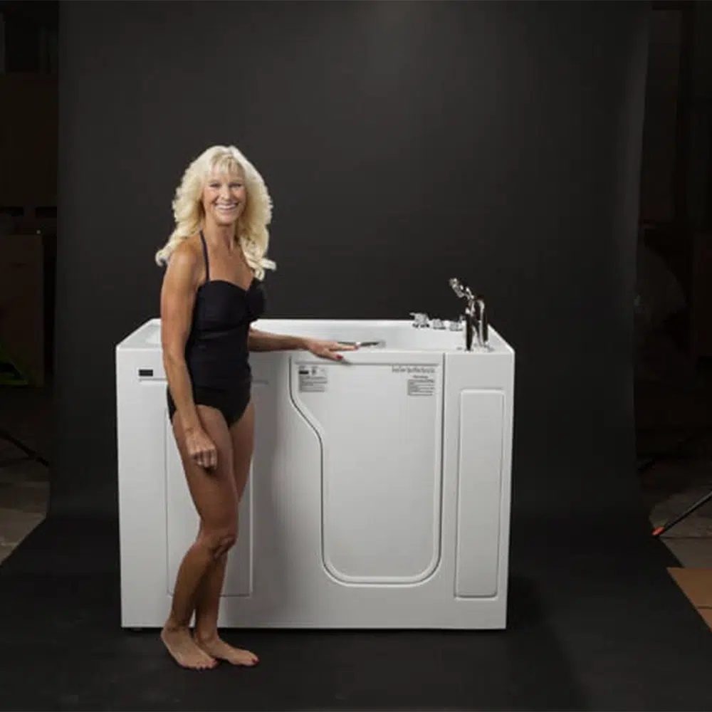 The Imperial Walk-in Bathtub  -  inward-swinging door
