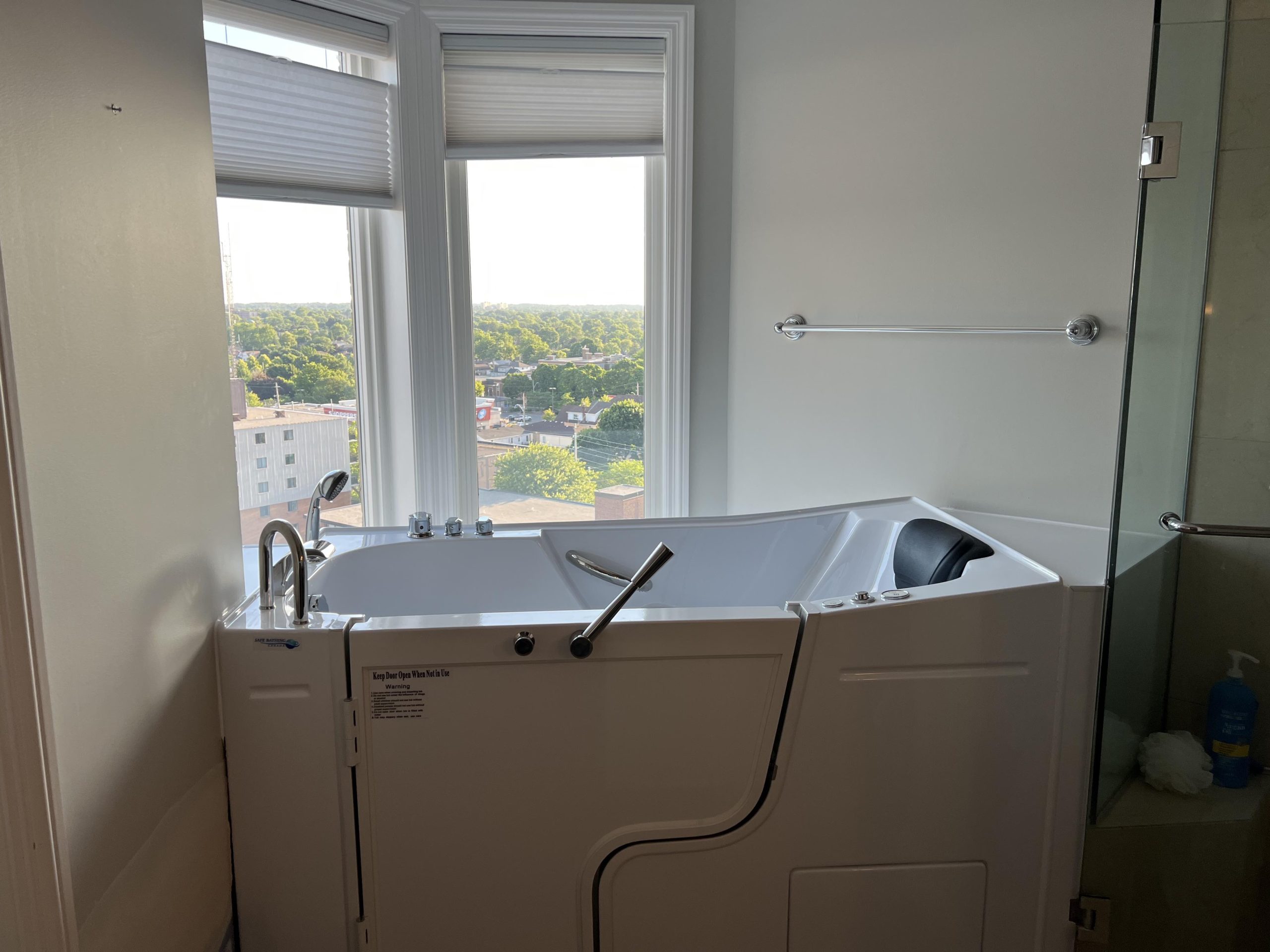 Walk-in tub installation - After