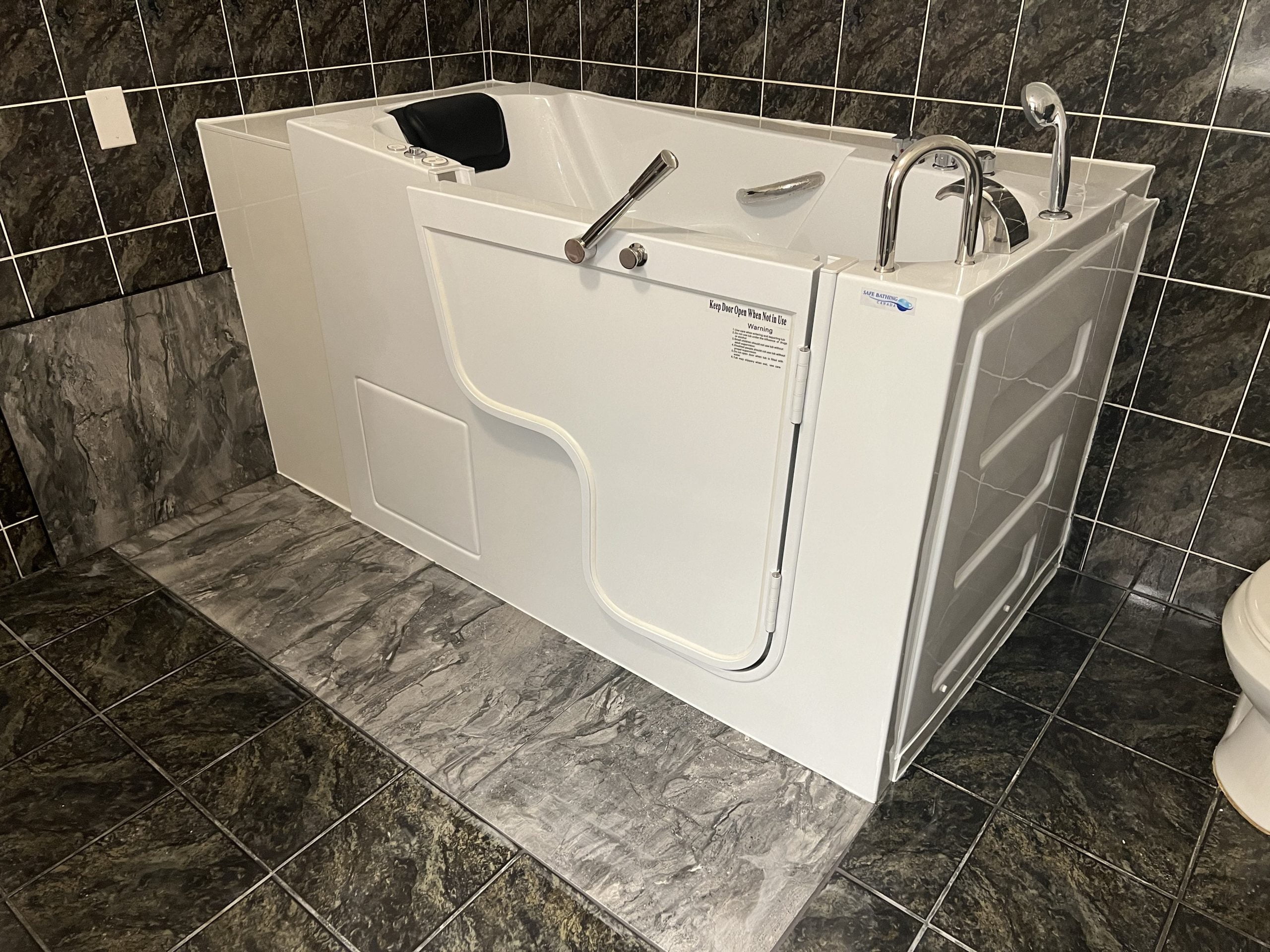 Protasiewics installation - completed walk-in tub